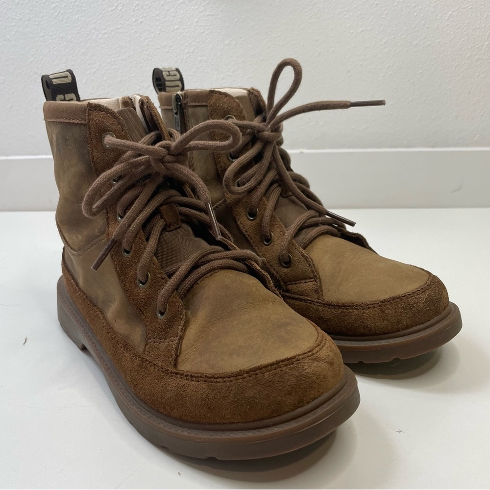UGG Robley Cod Weather Waterproof Boots Kids Size 4